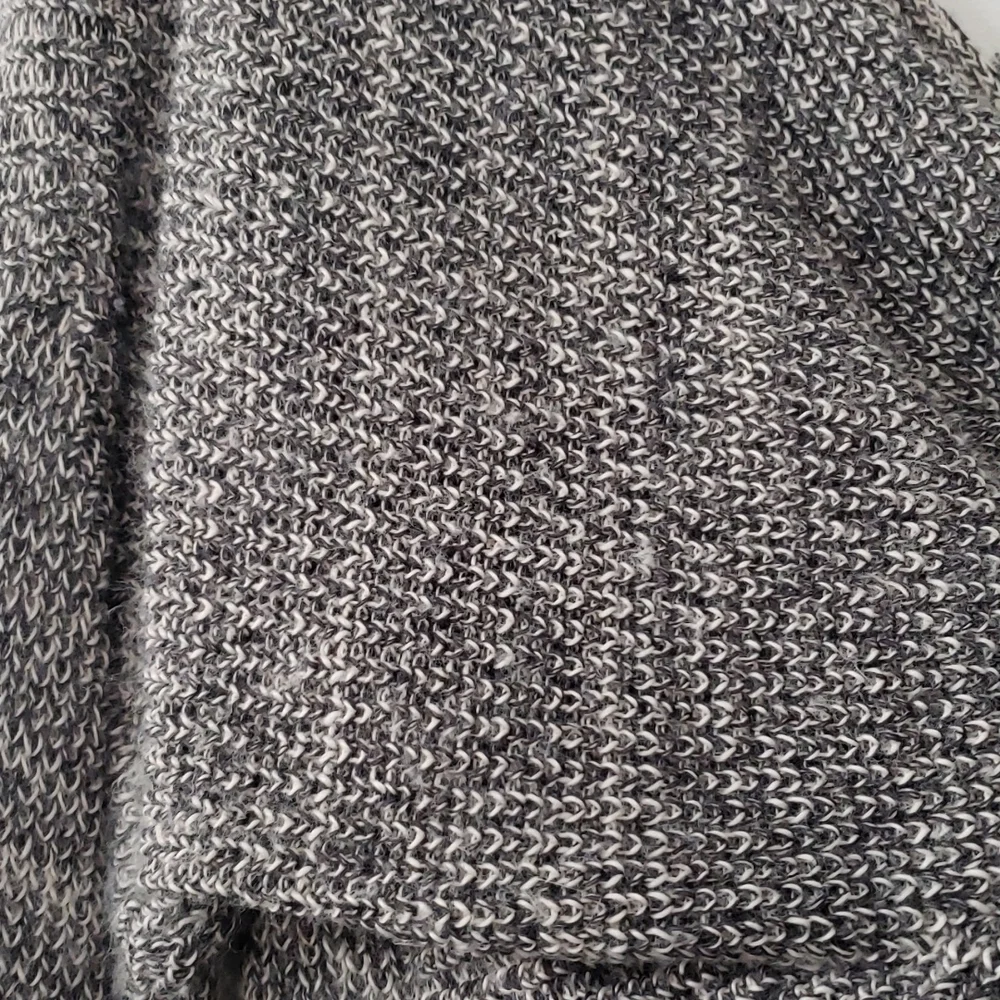 Sweater - Picture 3 of 5